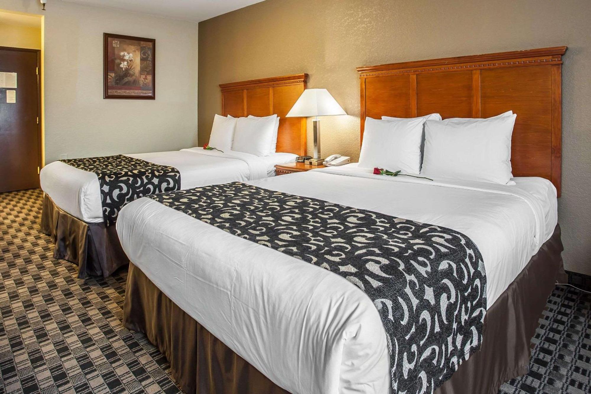 Clarion Inn Renton-Seattle Exteriör bild