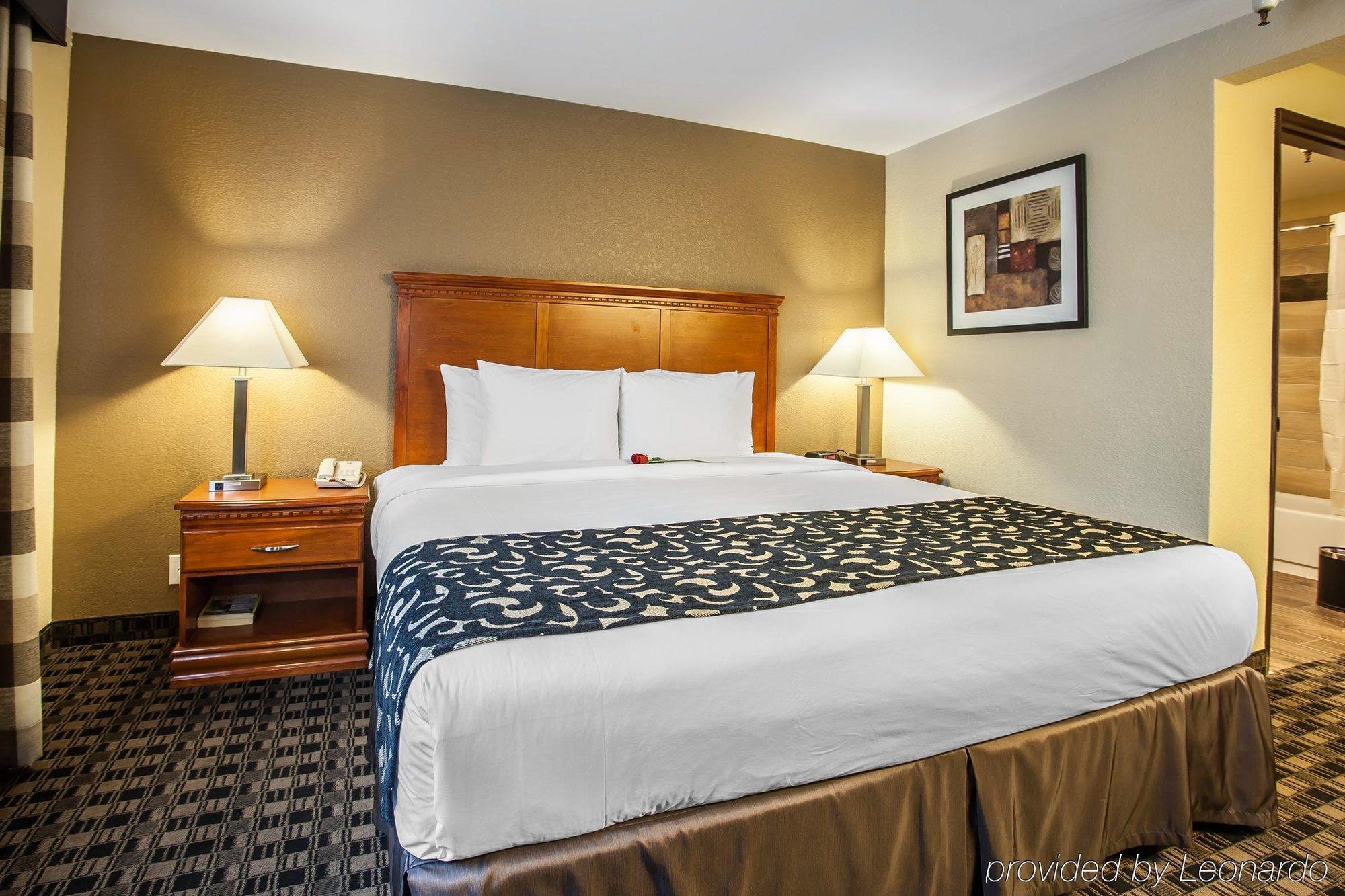 Clarion Inn Renton-Seattle Exteriör bild